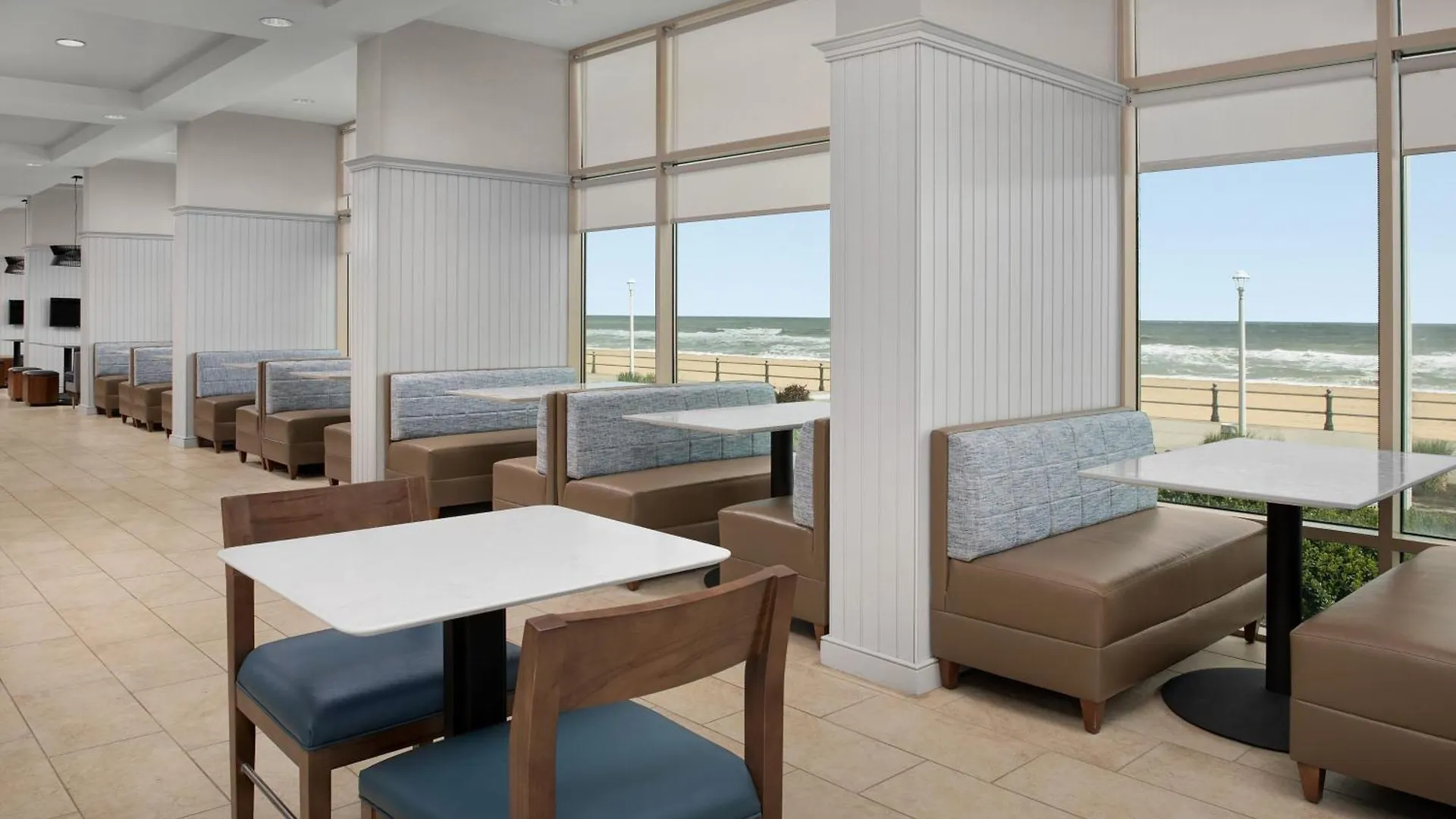 Courtyard Virginia Beach Oceanfront / North 37Th Street 3*,