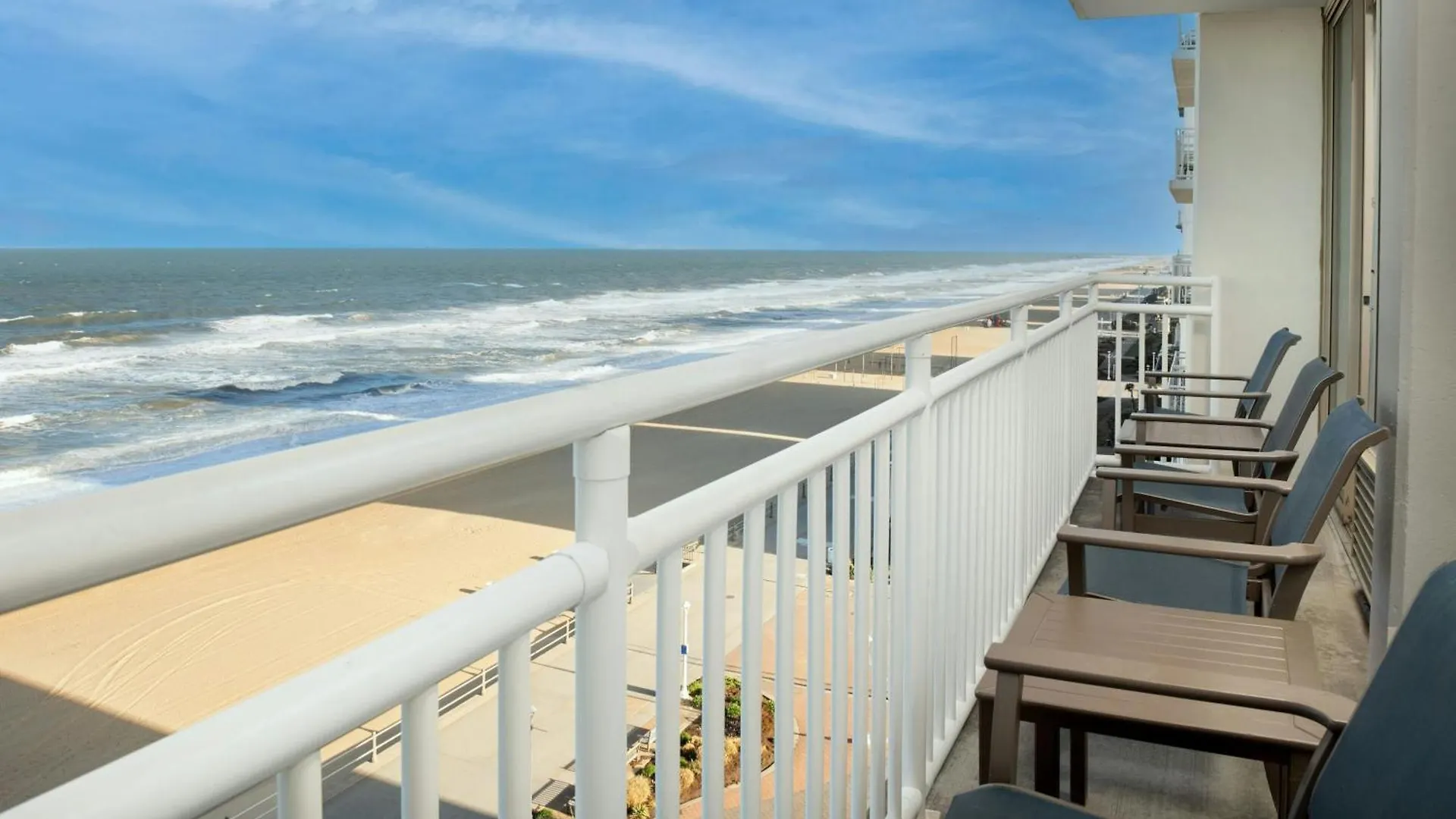 Courtyard Virginia Beach Oceanfront / North 37Th Street Hotel
